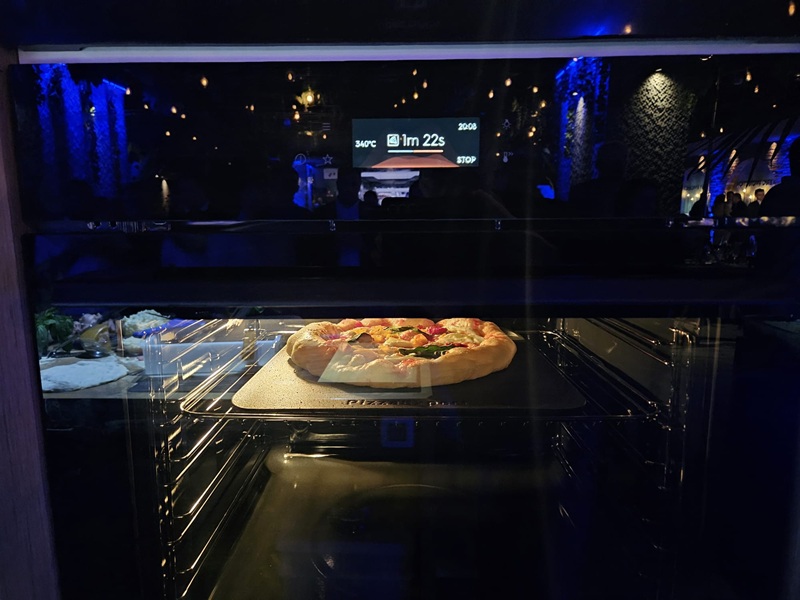 Proces pečenja pizze 2.5 min